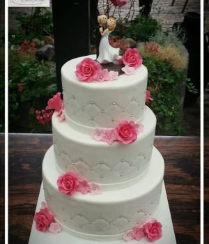 Bruidstaart lisette wit met felroze bloemen